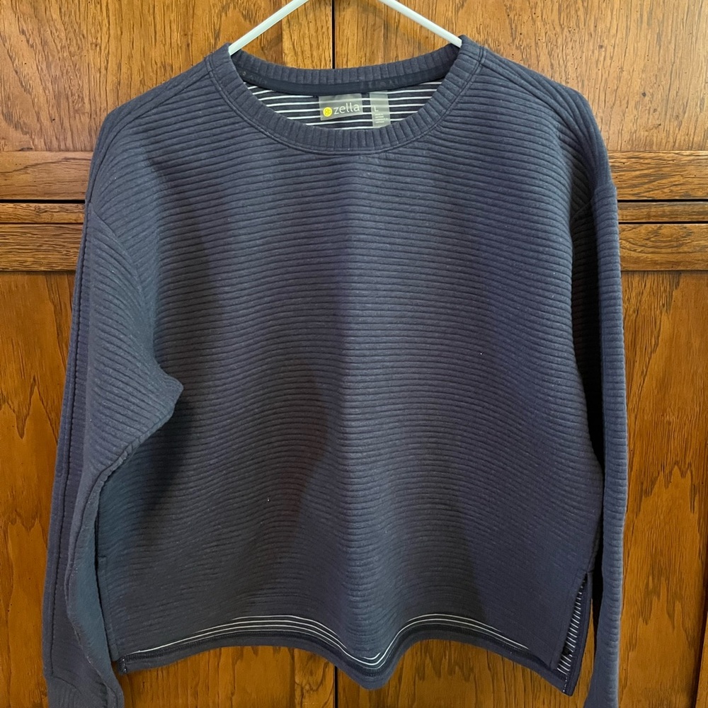 Zella Womens cropped sweatshirt - size L